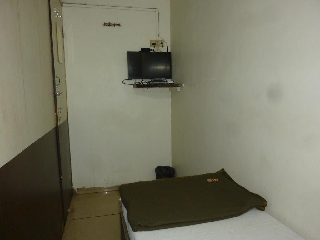 Yadgar Guest House มุมไบ ภายนอก รูปภาพ