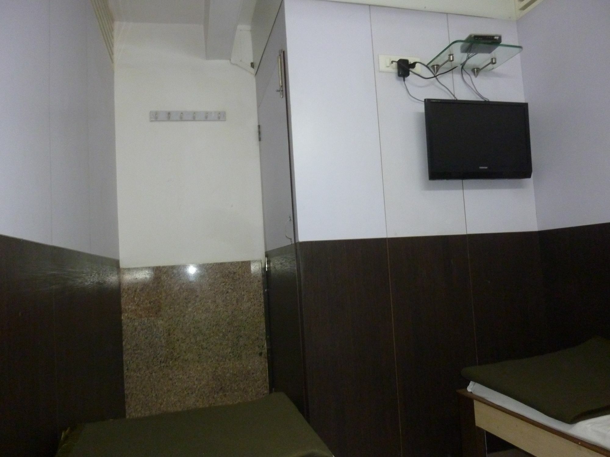 Yadgar Guest House มุมไบ ภายนอก รูปภาพ