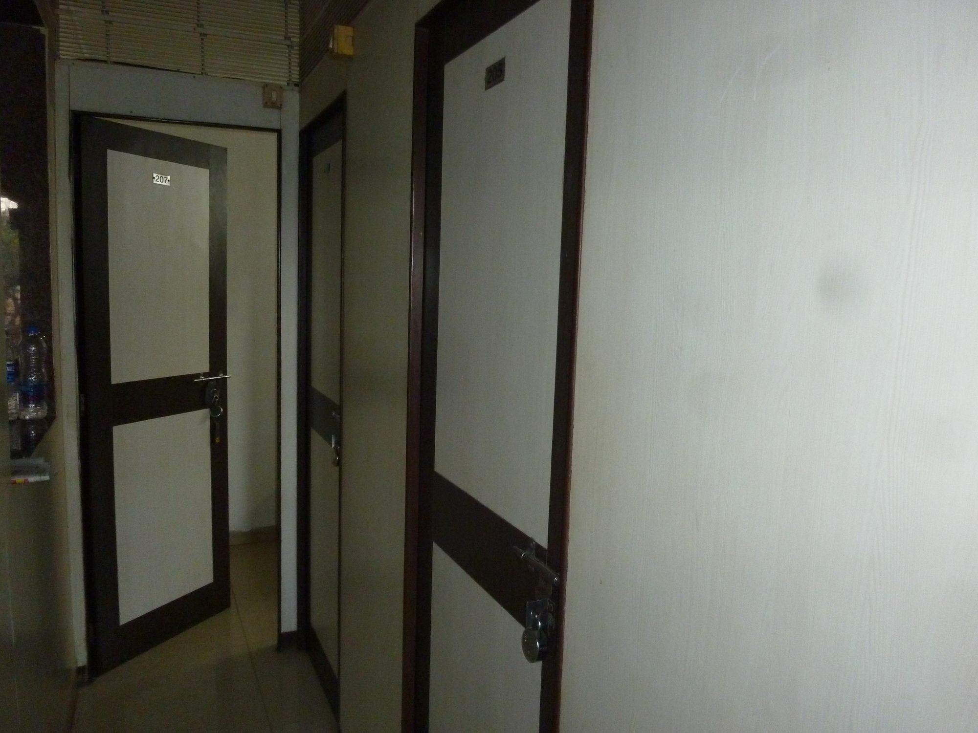 Yadgar Guest House มุมไบ ภายนอก รูปภาพ